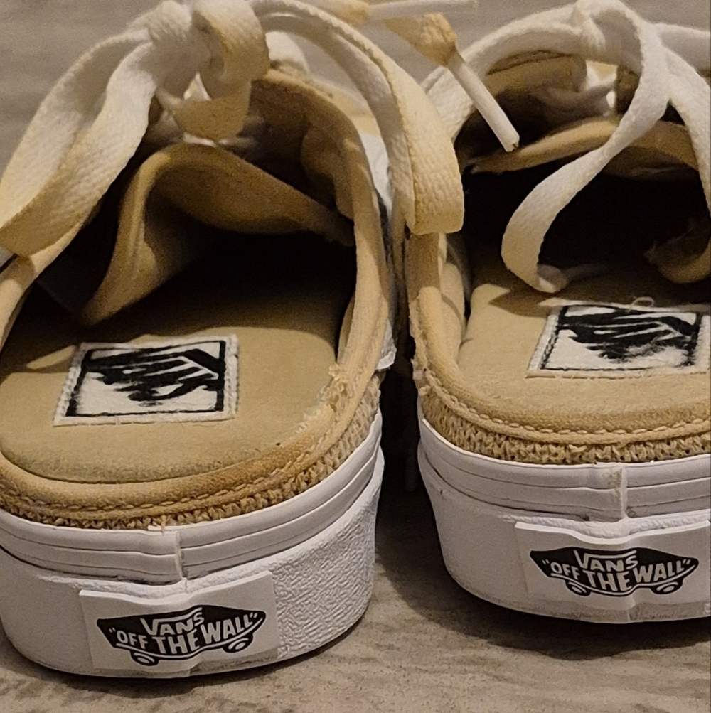Vans Beige and White Women's Shoes - Picture 2 of 5